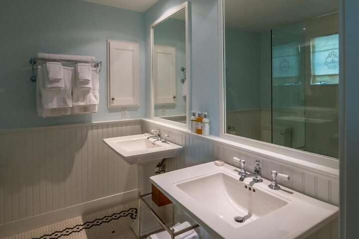 Dunton Town House