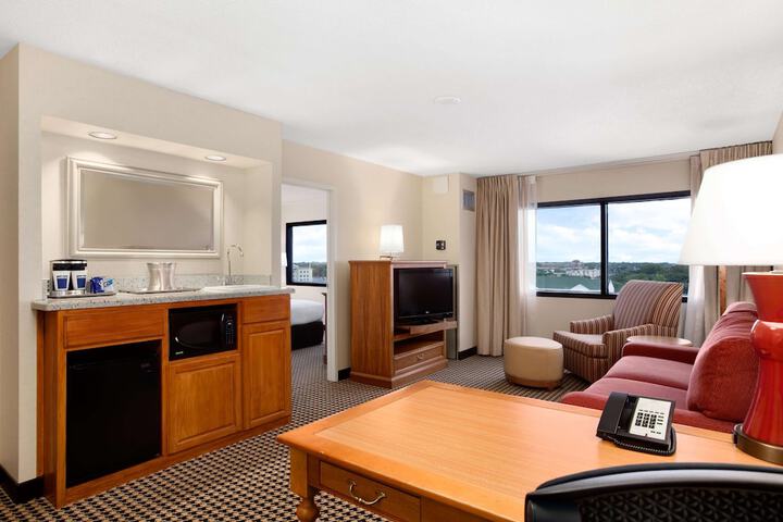 Room 18 of 52