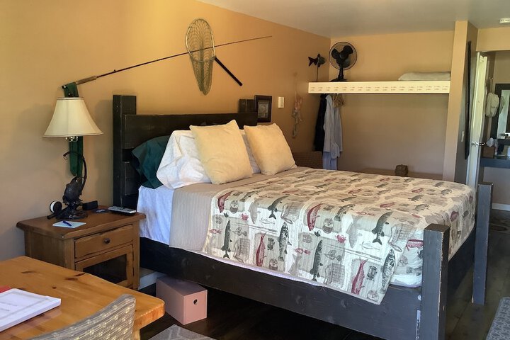 Room 81 of 200