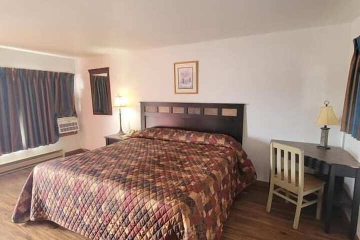 Daniels Motel