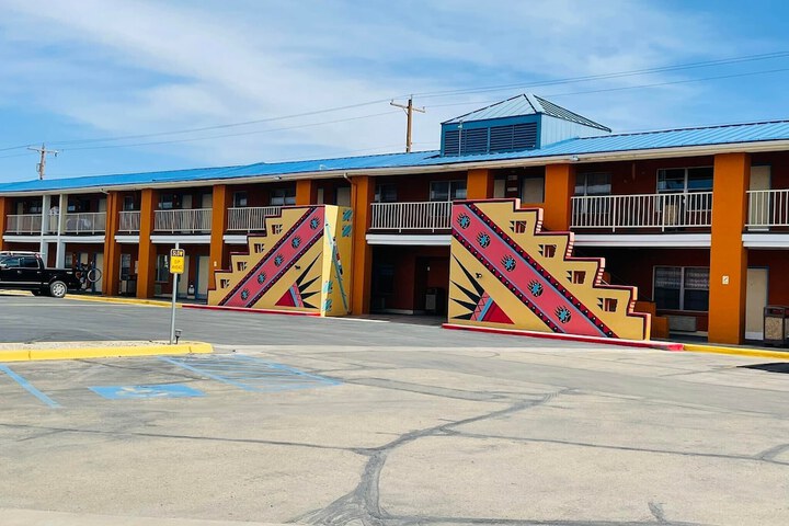 Hotel 2 of 42