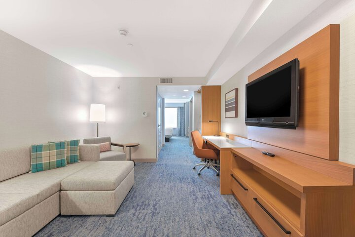 Room 15 of 50
