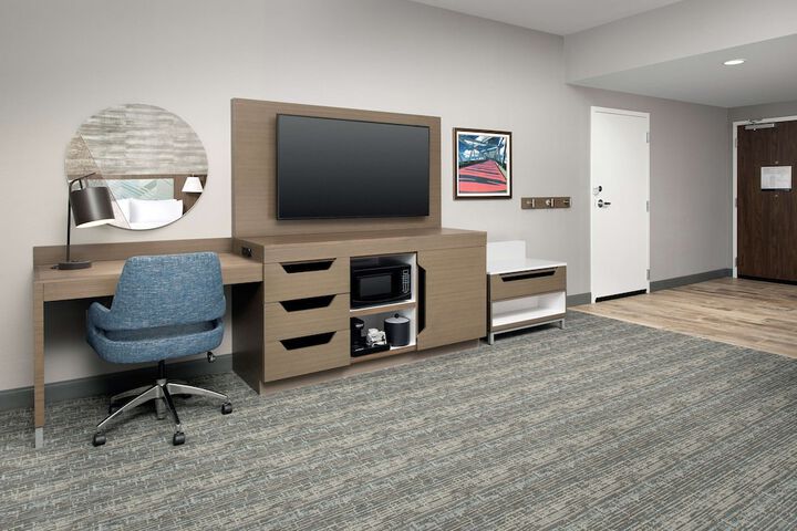 Room 14 of 28