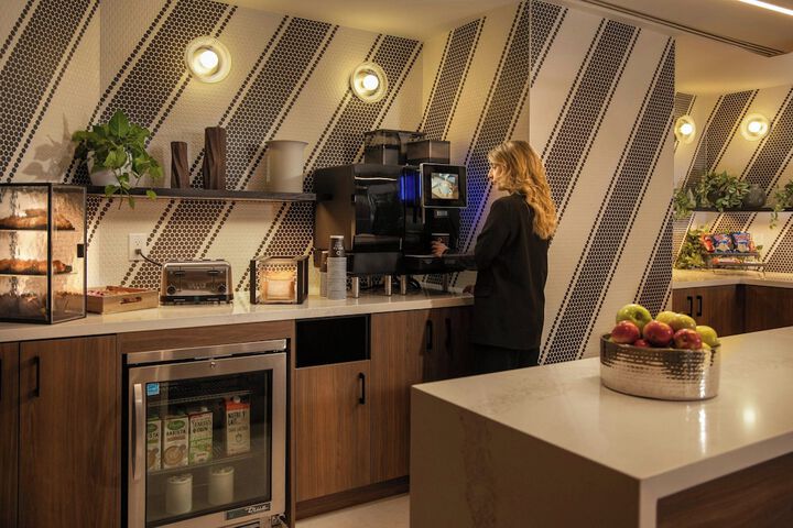 Delta Hotels by Marriott Quebec