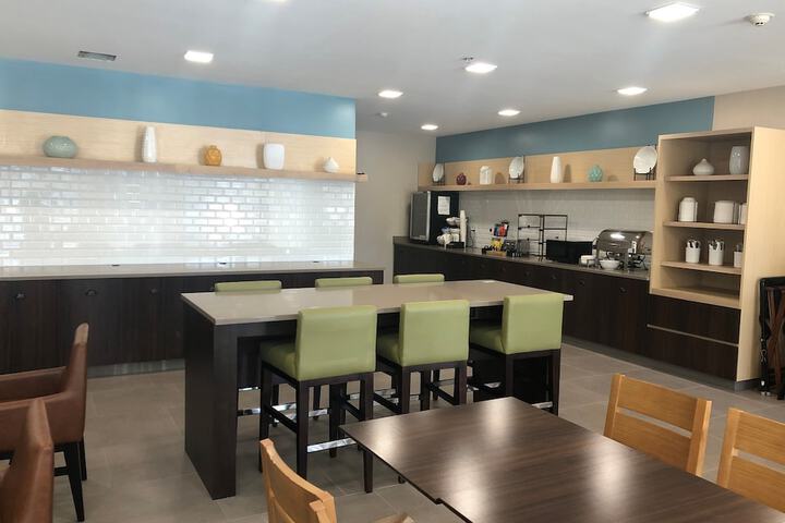 Country Inn & Suites by Radisson Stone Mountain, GA
