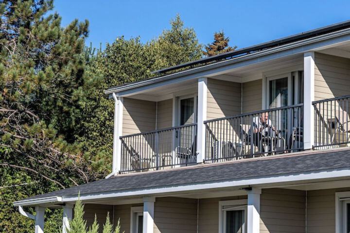 Belfast Harbor Inn