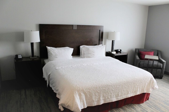 Room 10 of 50