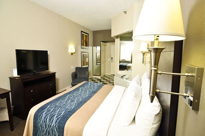 Room 47 of 85