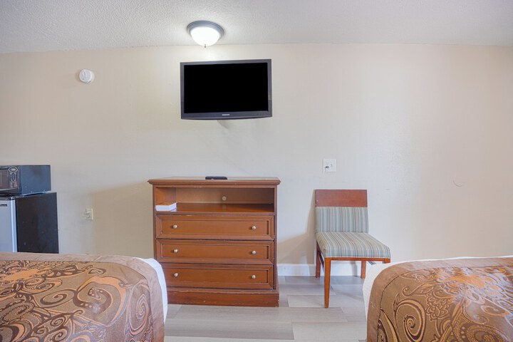 Room 95 of 128