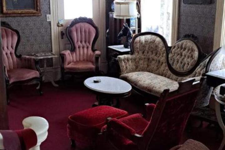 The Mays Place Bed and Breakfast