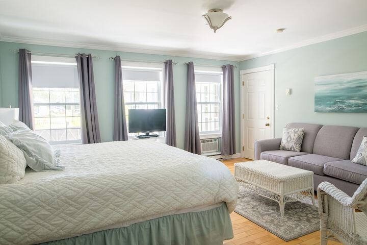 Room 10 of 68