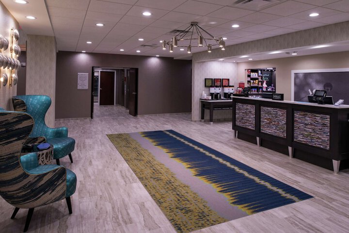 Hampton Inn & Suites Atlanta / Marietta