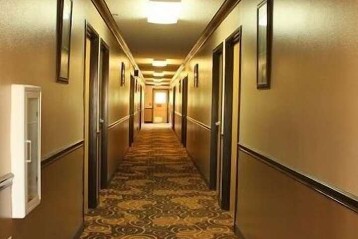 Ballroom/Hall 41 of 42