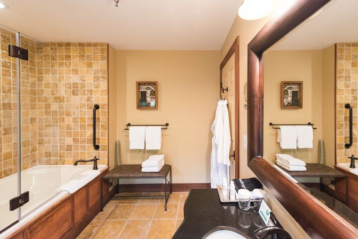 Room 21 of 35