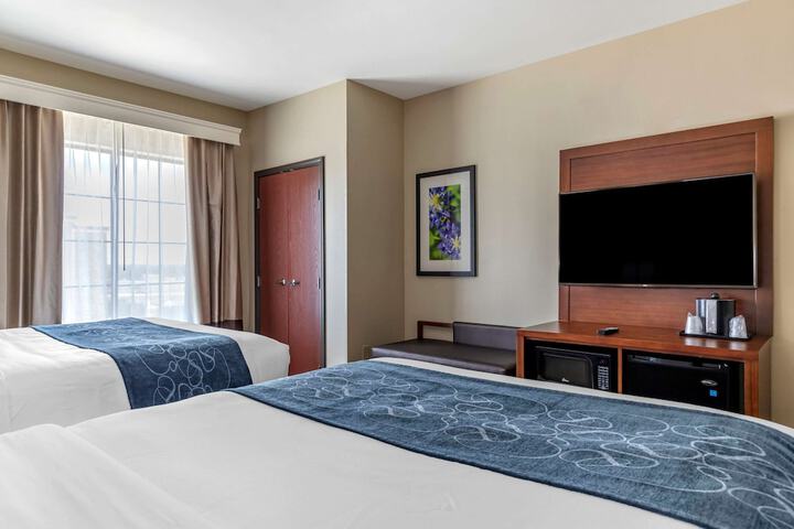 Room 10 of 37