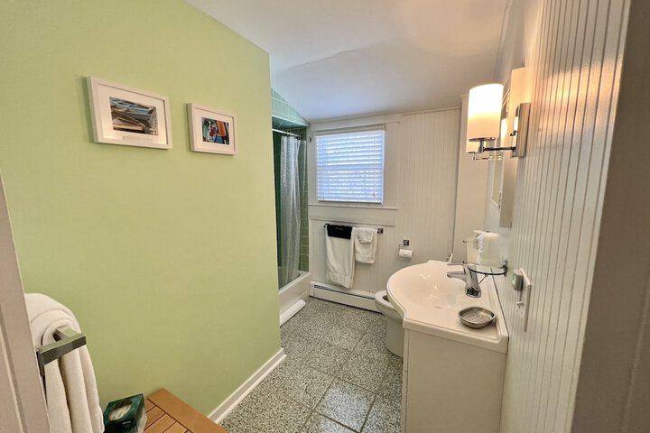 Room 19 of 62