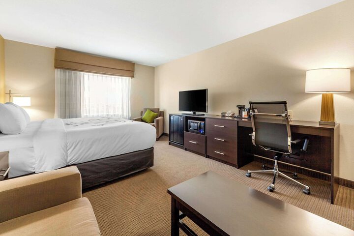 Room 16 of 53