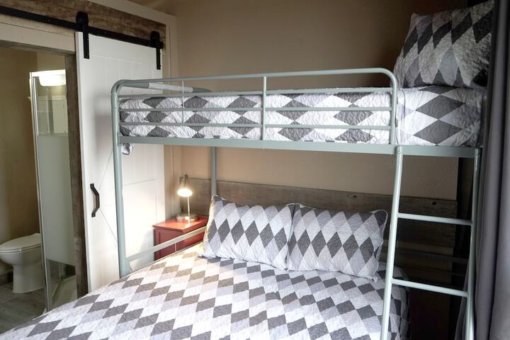 Room 10 of 45