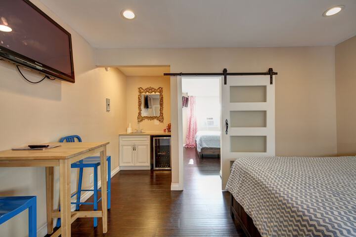 Room 13 of 38
