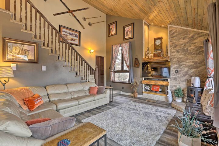 Private Sauna & Mtn Views: Idaho Springs Gem