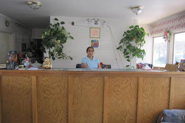 Budget Inn Fairport