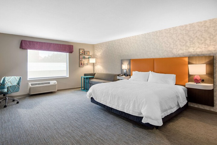 Room 26 of 46