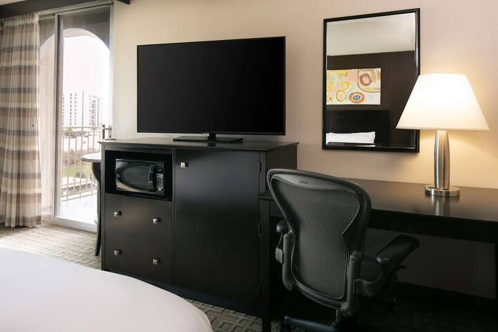 Room 18 of 53