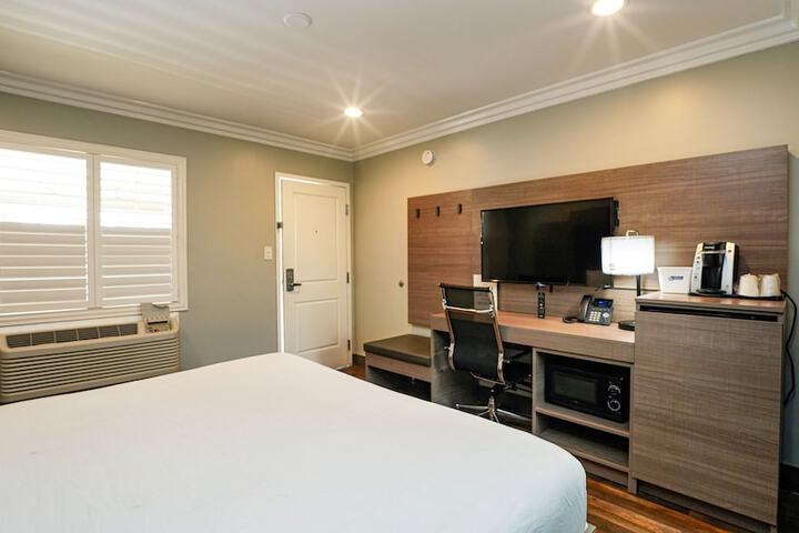 Room 40 of 43