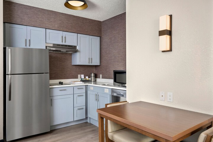 Residence Inn by Marriott Chicago Naperville / Warrenville