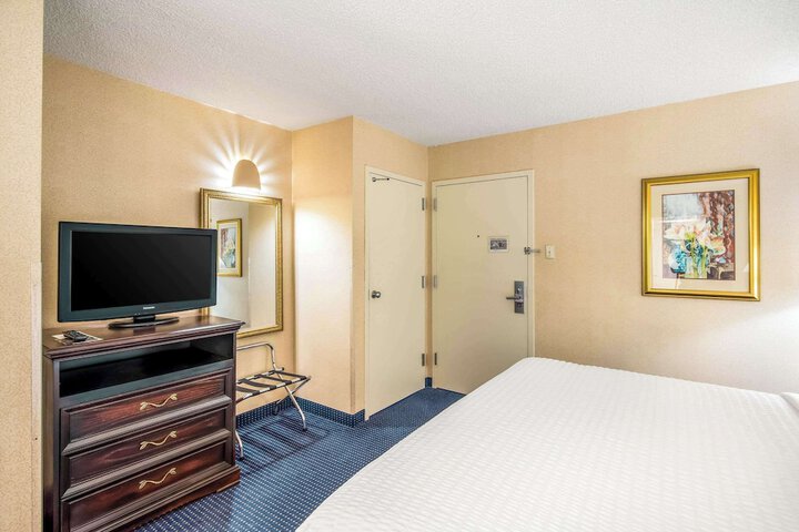 Room 34 of 56