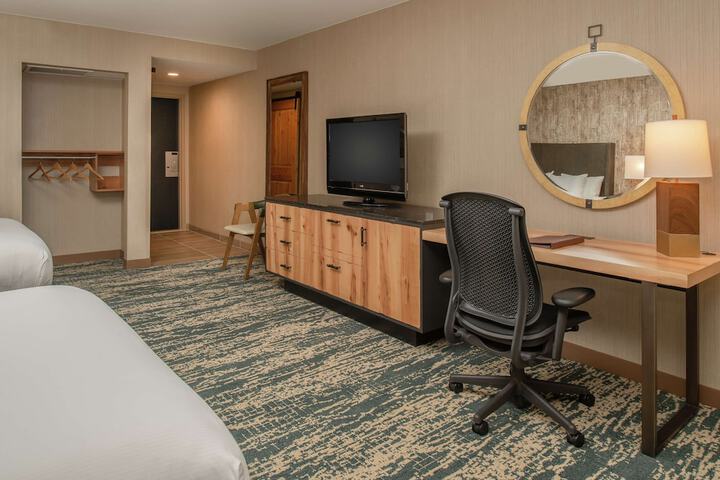 Room 33 of 67