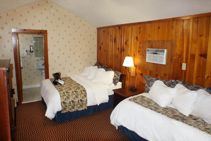 Room 18 of 33