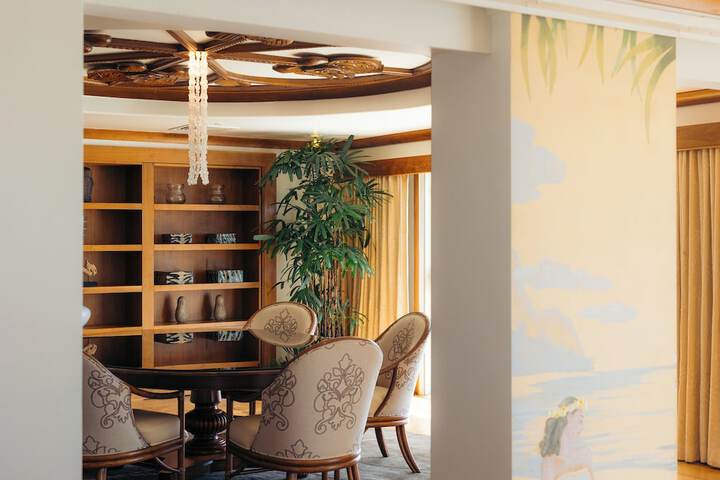 The Kahala Hotel & Resort