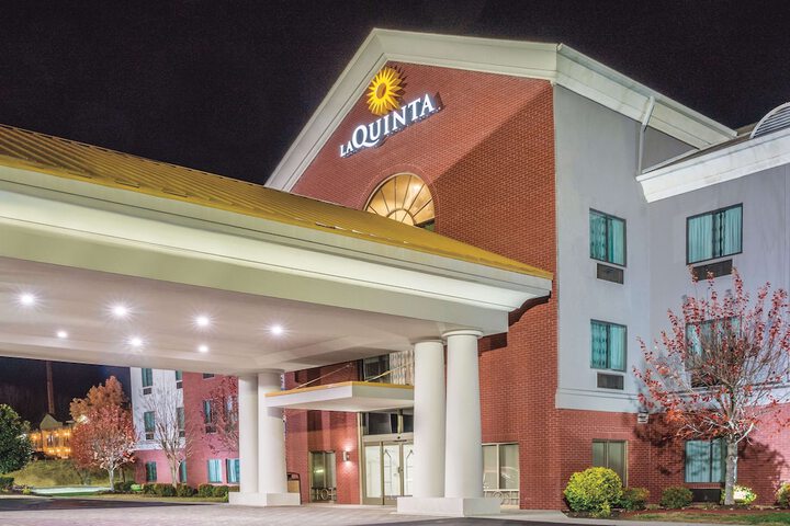 Hotel 2 of 25