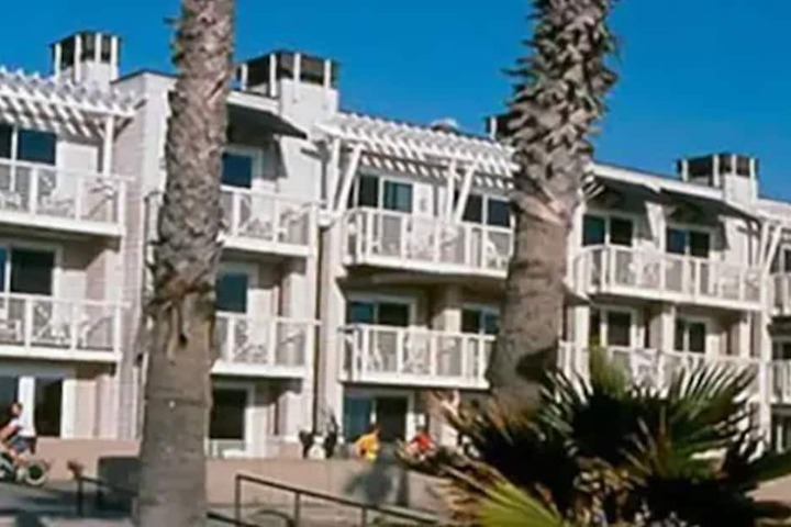 Hotel 7 of 55