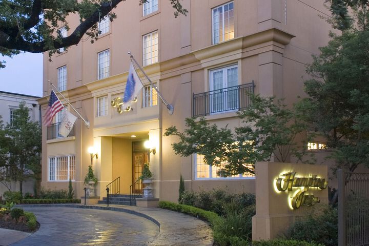 Hotel 4 of 51