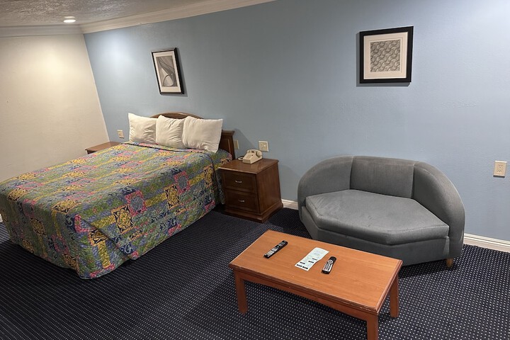 Room 19 of 26