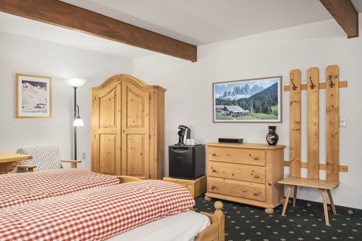 Room 40 of 49