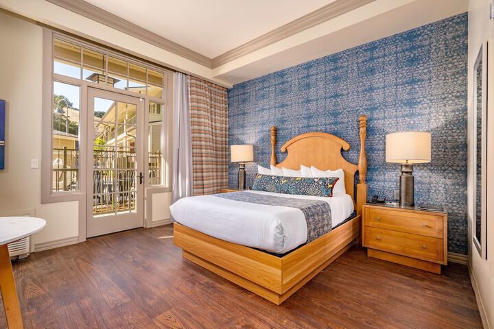 Room 9 of 21