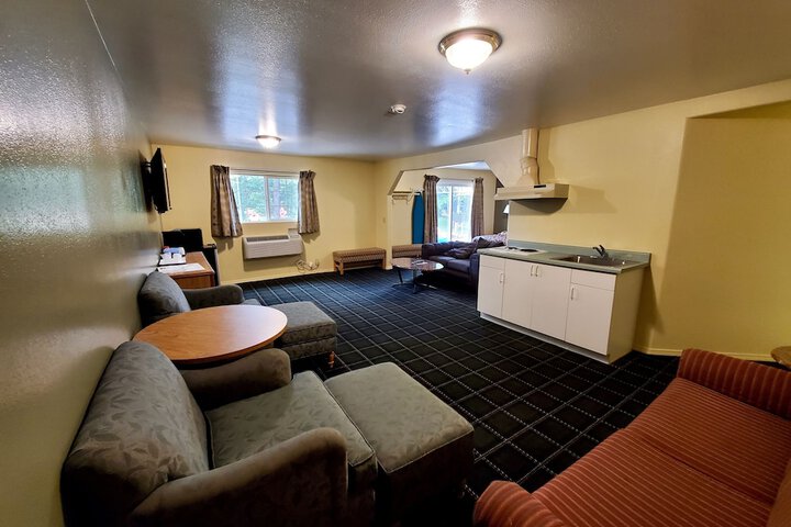 Room 14 of 29