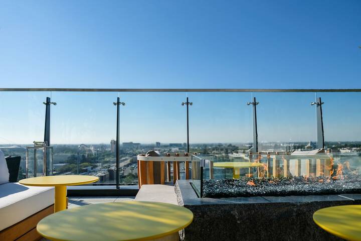 The Viv Hotel Anaheim, a Tribute Portfolio Hotel