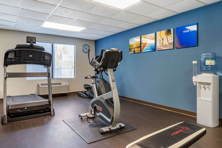 Comfort Suites Southport - Oak Island