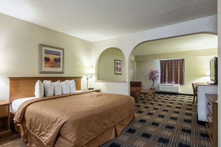 Room 19 of 27