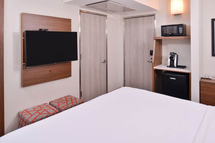 Holiday Inn Express New Orleans - Arts District by IHG
