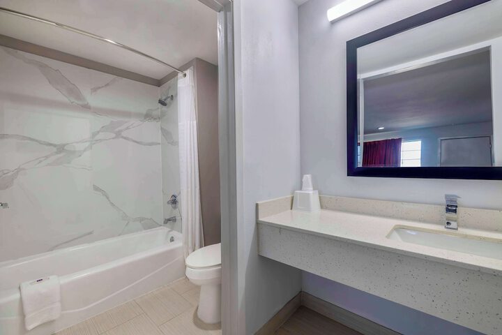 Room 19 of 27