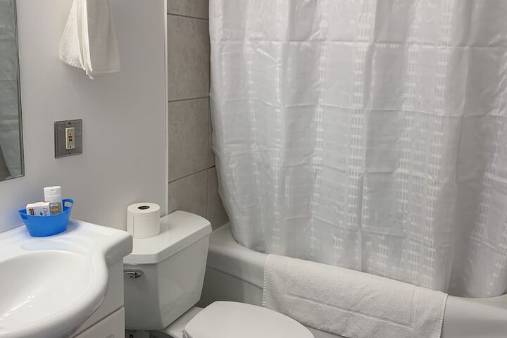 Room 38 of 71