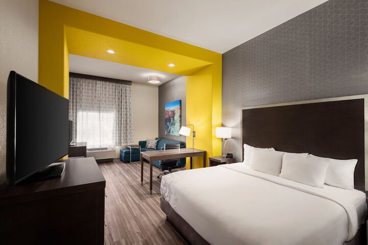 Room 14 of 31
