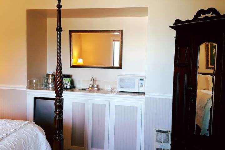 Room 17 of 101