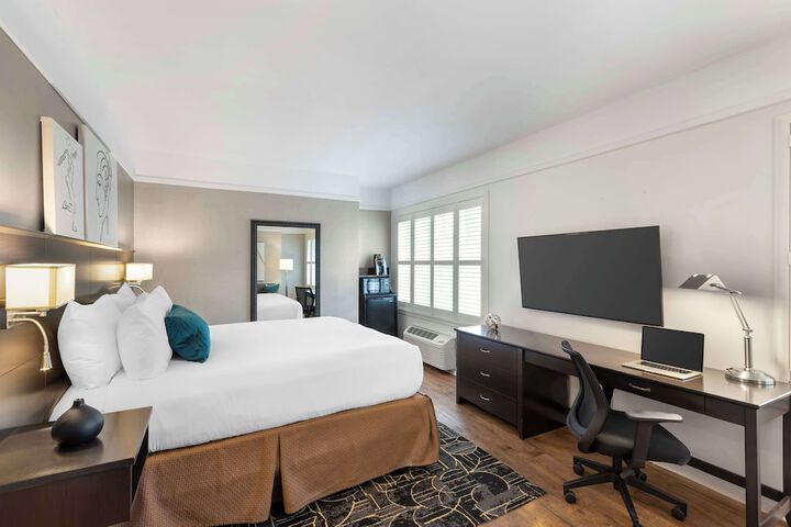 Room 18 of 70