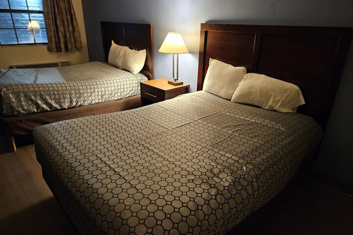 Room 47 of 86
